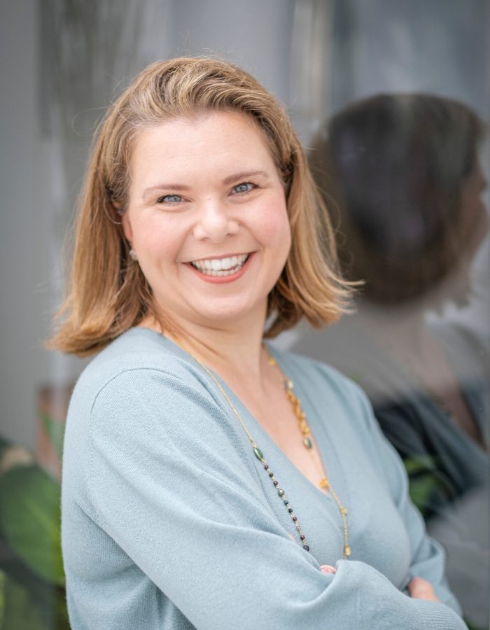 chloe-coach-flowandsense Chloé Dungelhoeff - Founder of Change & Shine